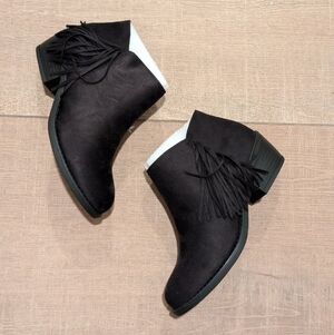 Marco Republic Lisbon Black Ankle Boots with Fringe Detail 6.5